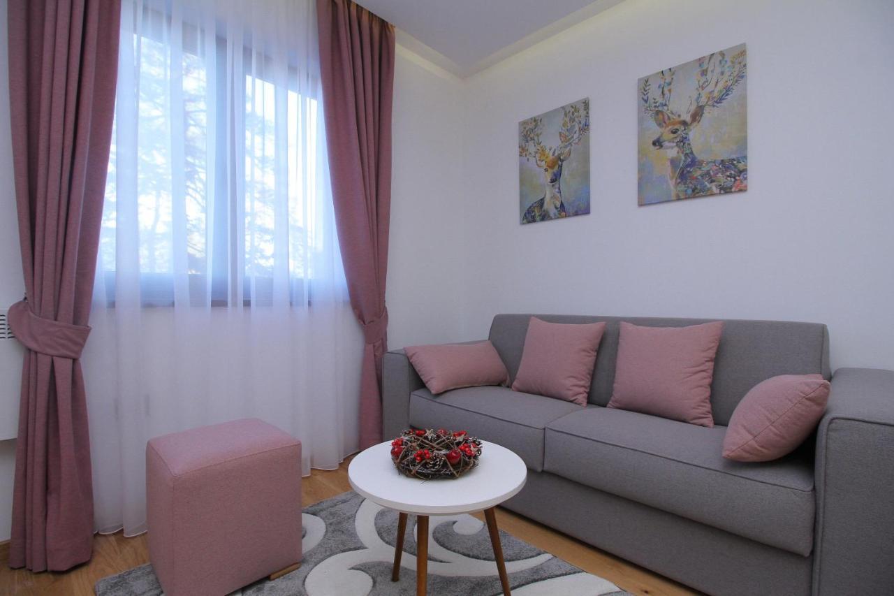 Time Out Lux Apartmani Zlatibor Luaran gambar